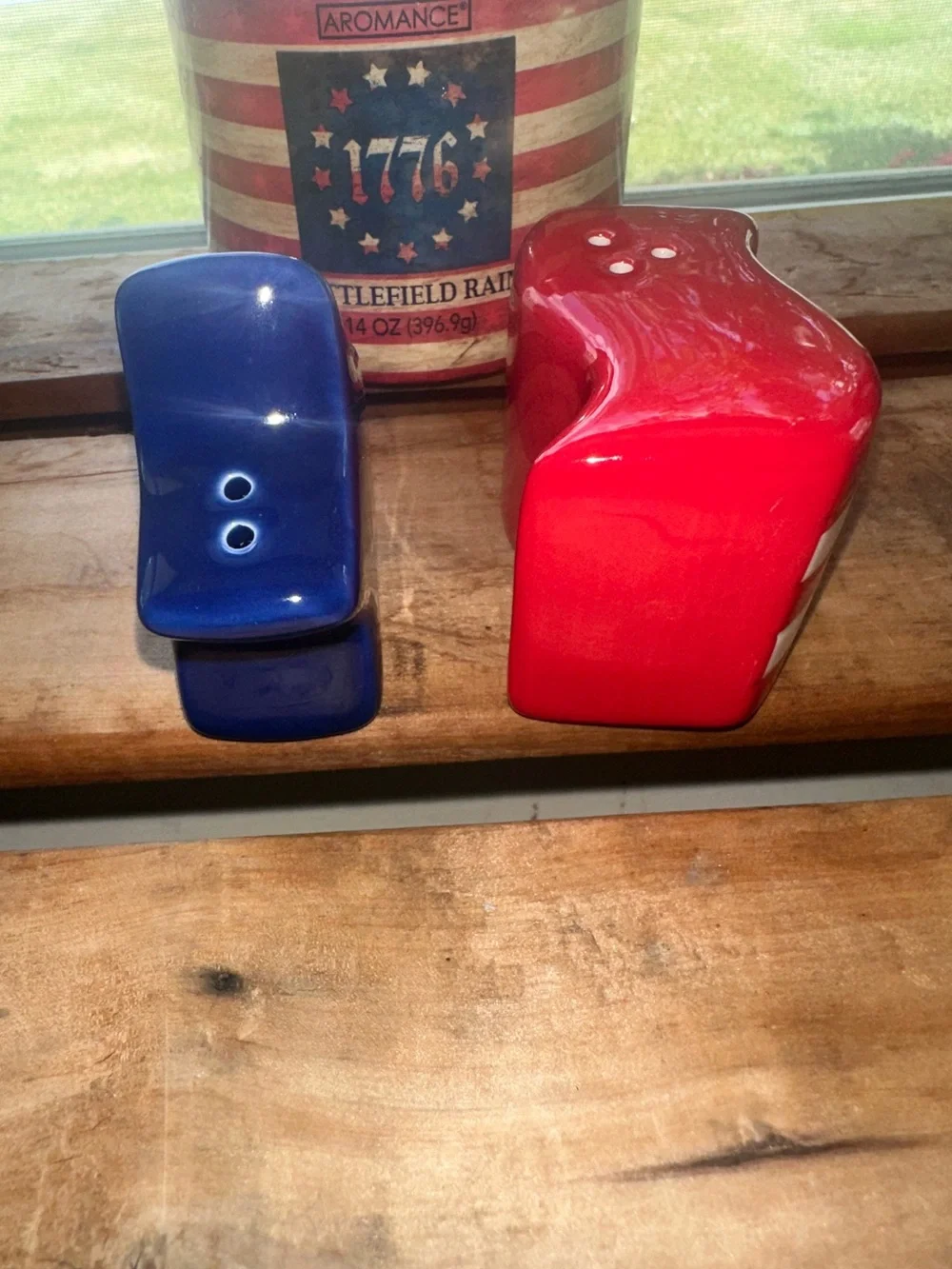 Star & Striped Flag Salt & Pepper Shakers ~ New - Picture 7 of 9
